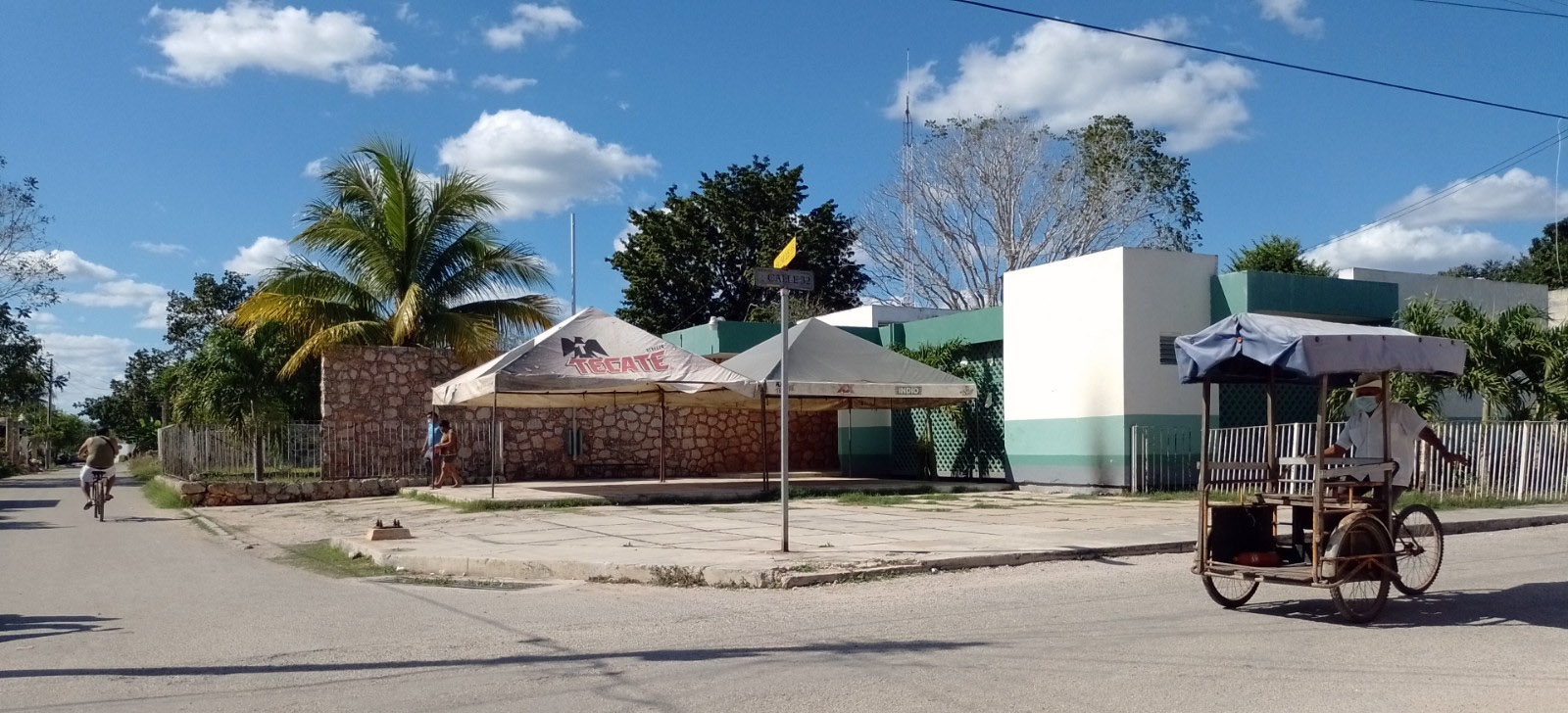 Por la demanda de servicios clínicos, los establecimientos entregan fichas para tener un control del número de solicitantes
