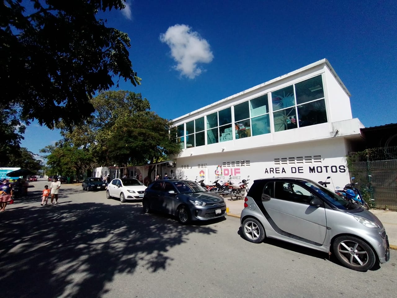 Niñas obligadas a pedir limosna permanecerán en el DIF Cancún: EN VIVO