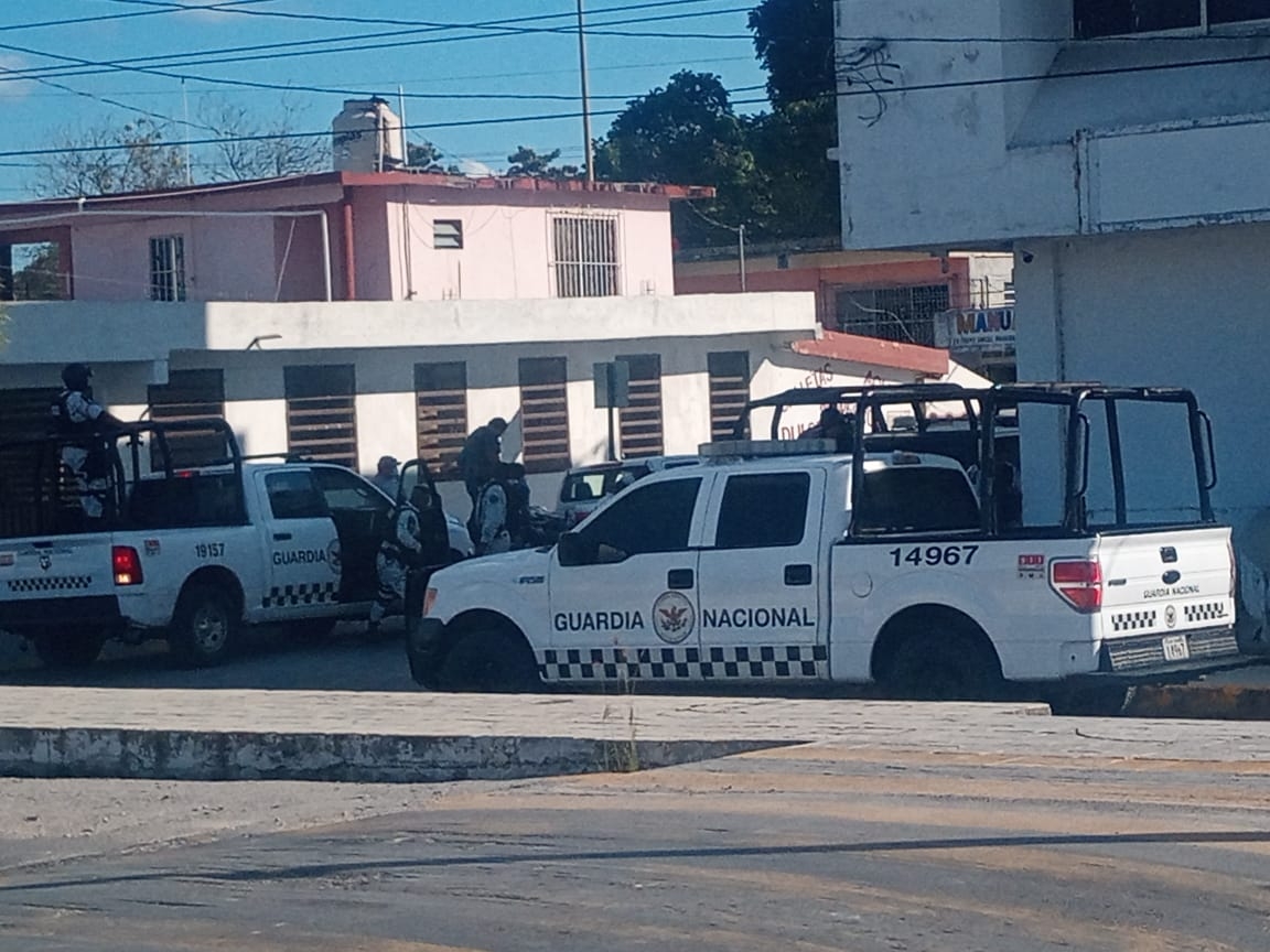 Dos elementos de la GN fueron retenidos por algunos pobladores Dos elementos de la GN fueron retenidos por algunos pobladores