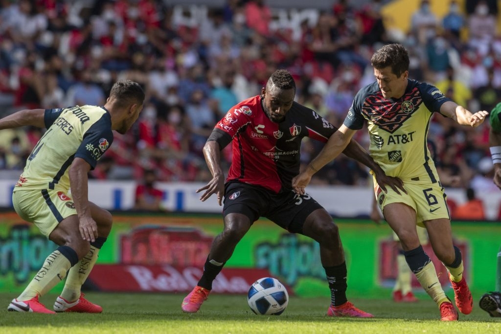 El líder general del Apertura 2021 se enfrenta al campeón de ese mismo torneo El líder general del Apertura 2021 se enfrenta al campeón de ese mismo torneo