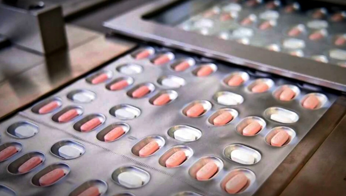 La Comisión Federal para la Protección contra Riesgos Sanitarios (Cofepris) alertó sobre los productos “Bhip Blue Blend”, “NoniGia”, “I-Pink”, y “Purple Caps Xtreme”
La Comisión Federal para la Protección contra Riesgos Sanitarios (Cofepris) alertó sobre los productos “Bhip Blue Blend”, “NoniGia”, “I-Pink”, y “Purple Caps Xtreme”