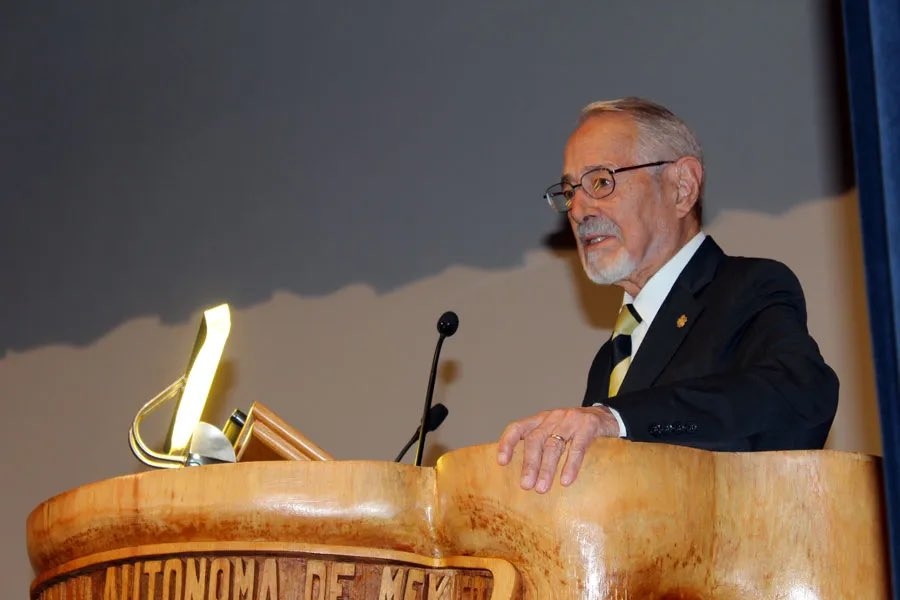 La muerte del médico se dio a conocer por la UNAM y el Colegio de México.