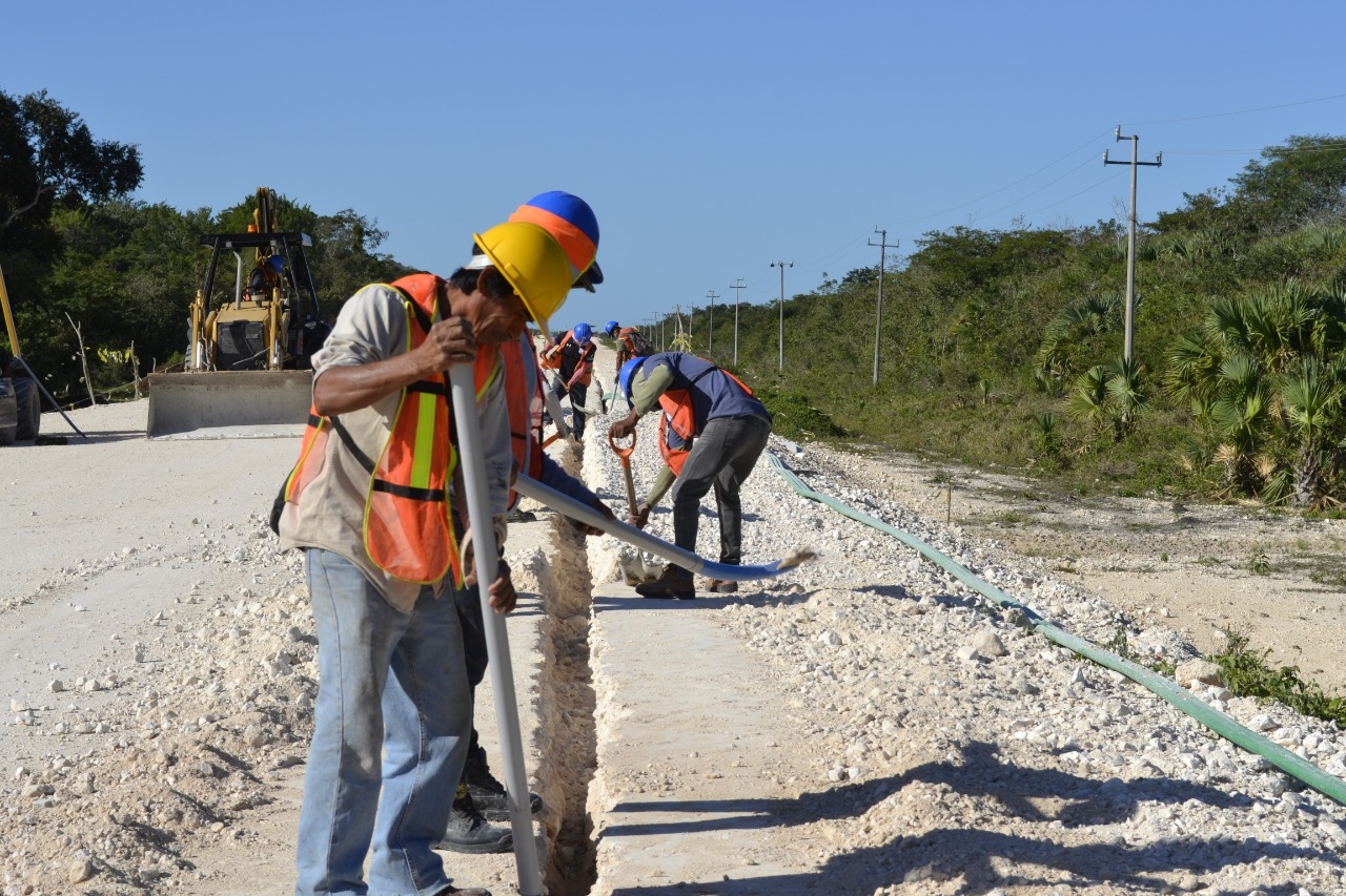 Desde el pasado 5 de marzo arrancaron los trabajos del Tren Maya en el Sureste de México Desde el pasado 5 de marzo arrancaron los trabajos del Tren Maya en el Sureste de México