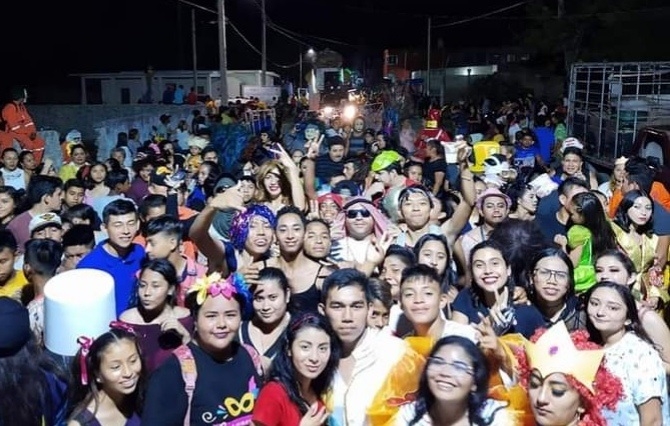 El Carnaval de Sabancuy mejora económicamente al pueblo El Carnaval de Sabancuy mejora económicamente al pueblo