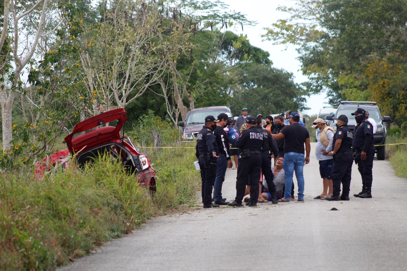 El vehículo fue declarado pérdida total luego del fatal percance, en el que se registraron también tres lesionados