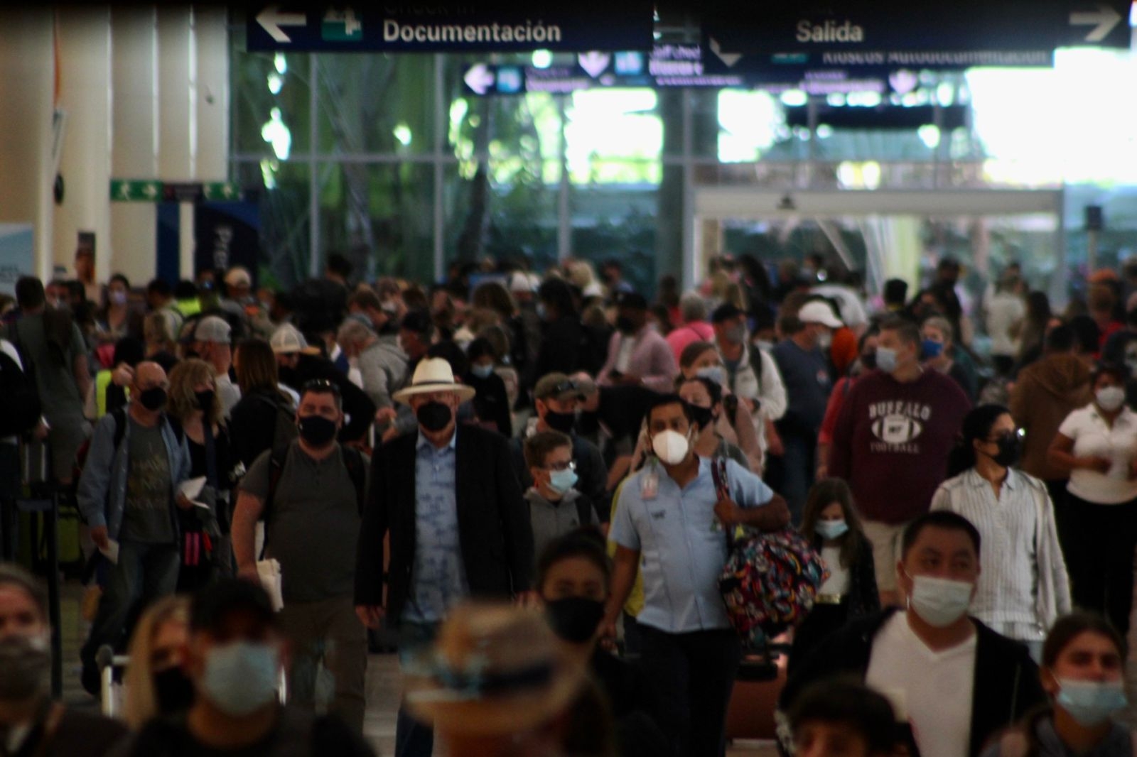 El aeropuerto de Cancún presentó cuatro cancelaciones de vuelos, dos nacionales y dos hacia el extranjero El aeropuerto de Cancún presentó cuatro cancelaciones de vuelos, dos nacionales y dos hacia el extranjero
