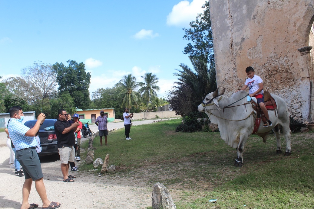 La comunidad es paso obligado hacia la costa yucateca