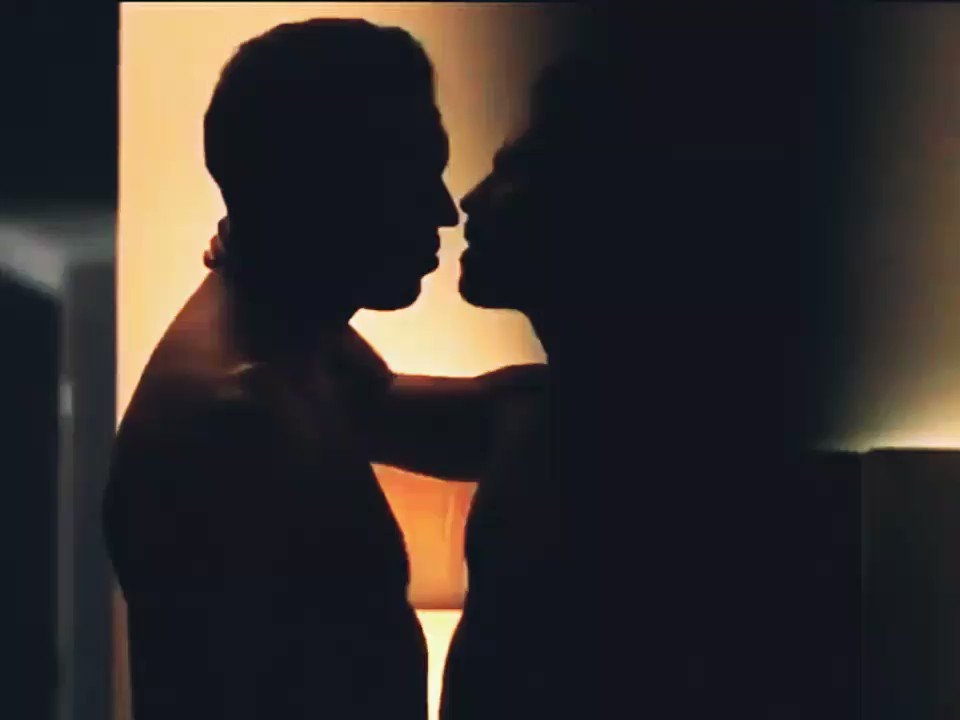 Marcus Ornellas interpreta a un hombre bisexual que tiene encuentros con hombres y mujeres. Foto: Captura de Pantalla Marcus Ornellas interpreta a un hombre bisexual que tiene encuentros con hombres y mujeres. Foto: Captura de Pantalla