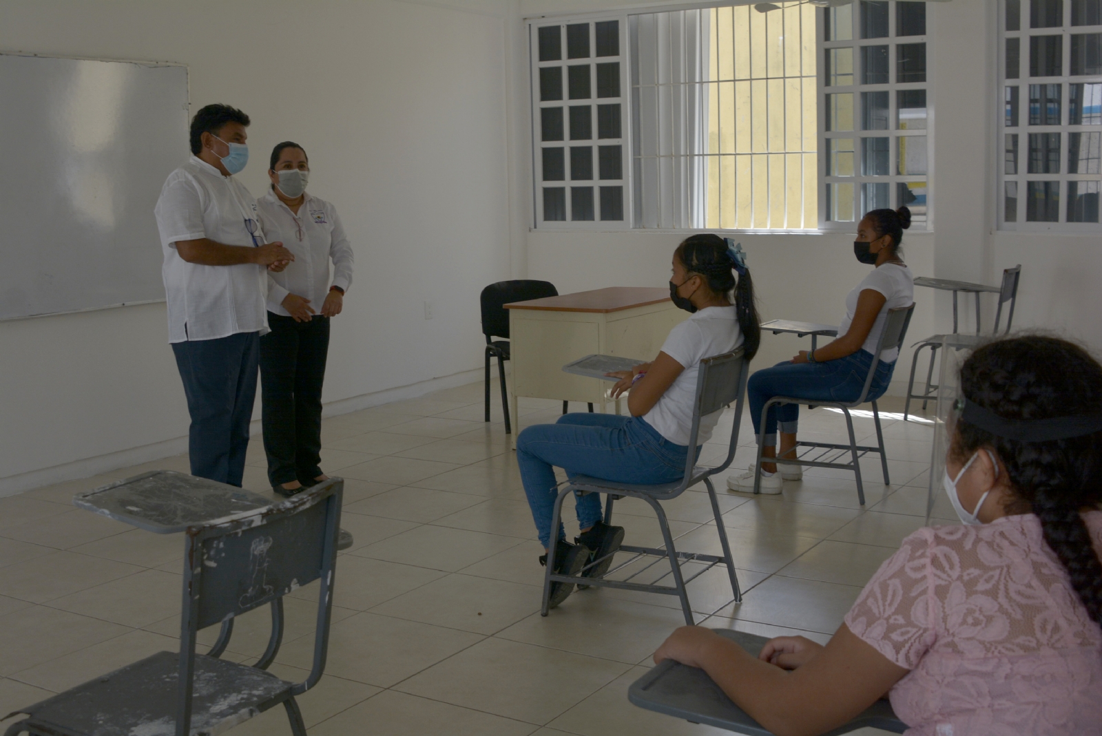 Actualmente el regreso a clases fue de manera virtual, y se mantendrá hasta el 14 de enero, indicó la SEQ