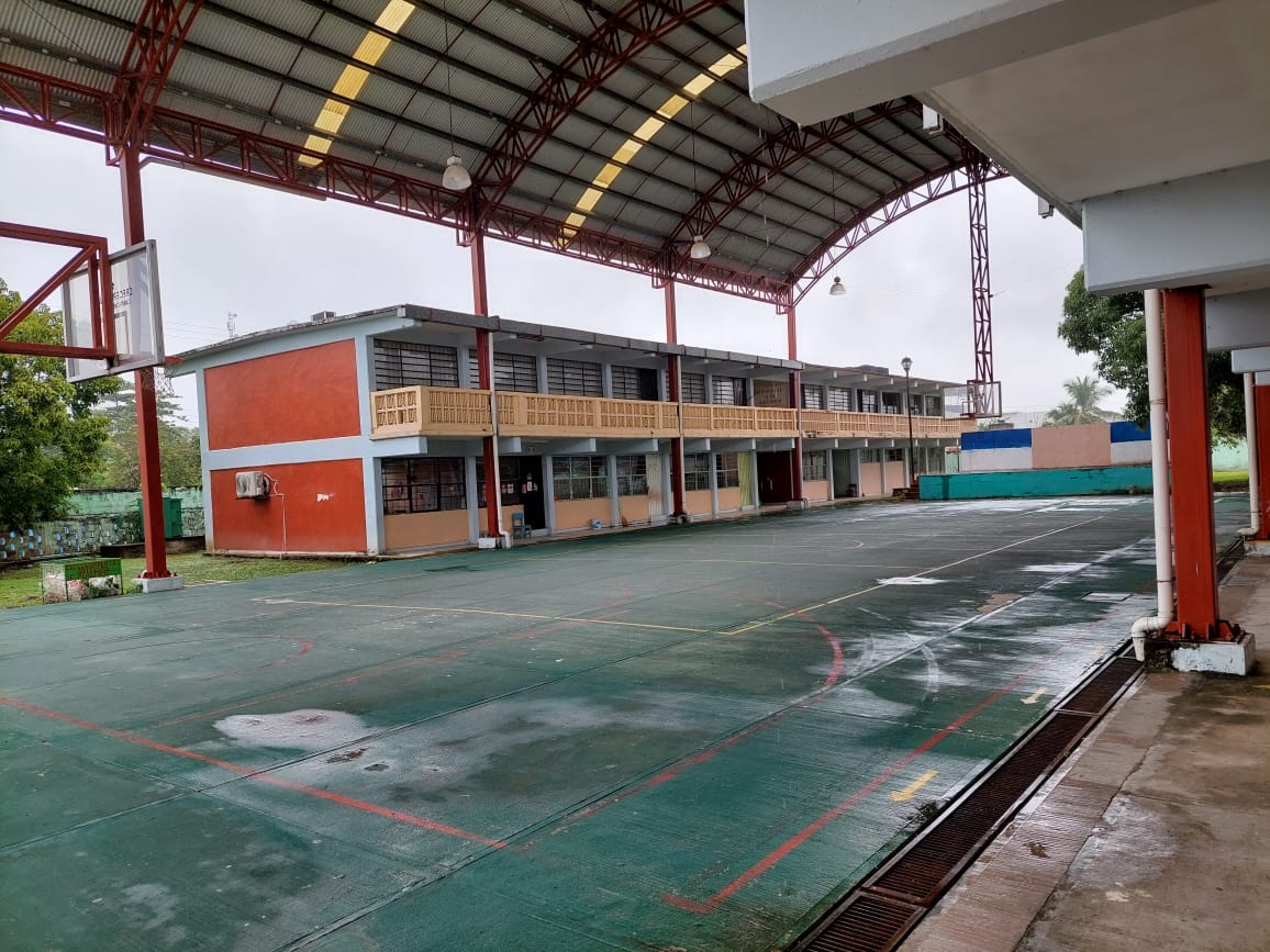 Aunque los alumnos se ausentaron, maestros y directivos se acudieron a los centros educativos Aunque los alumnos se ausentaron, maestros y directivos se acudieron a los centros educativos