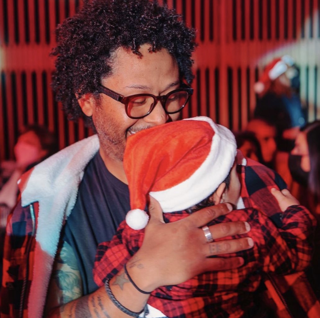 Kalimba tiene dos hijos, de quienes asegura se ha mantenido lejano. Foto: Instagram @kalimbaofficial
