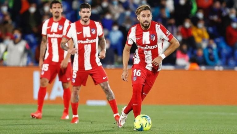 Héctor Herrera supera el COVID-19