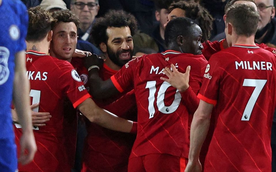 La última serie de test realizada por el Liverpool el martes reveló un número "significativo" de nuevos casos, entre ellos el del entrenador adjunto Pepijn Lijnders La última serie de test realizada por el Liverpool el martes reveló un número "significativo" de nuevos casos, entre ellos el del entrenador adjunto Pepijn Lijnders