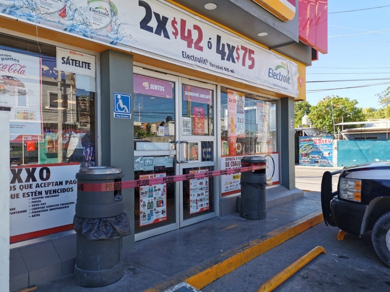 Al lugar llegaron elementos de la policía municipal para realizar las averiguaciones correspondientes Al lugar llegaron elementos de la policía municipal para realizar las averiguaciones correspondientes