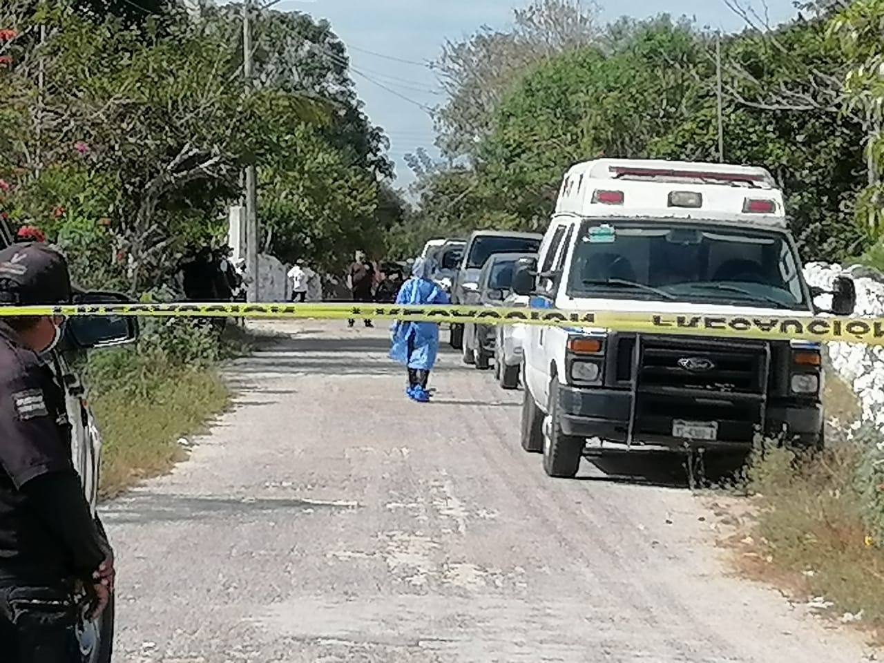 Las primeras versiones indicaban que se trataba de un suicidio por la vía del ahorcamiento, sin embargo, fueron descartadas Las primeras versiones indicaban que se trataba de un suicidio por la vía del ahorcamiento, sin embargo, fueron descartadas