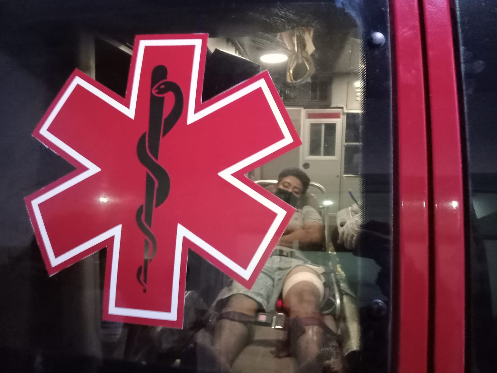 Familiares de la víctima a través del número de emergencias 911, solicitaron el apoyo de una unidad médica Familiares de la víctima a través del número de emergencias 911, solicitaron el apoyo de una unidad médica