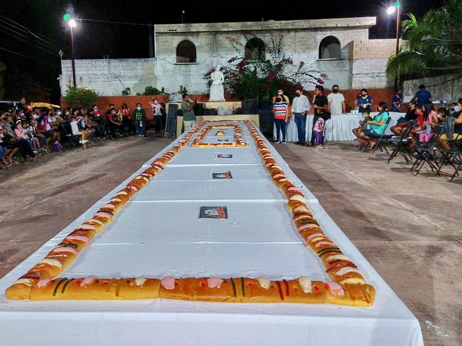 Lugareños acudieron al evento organizado en las inmediaciones del Parque de la Madre