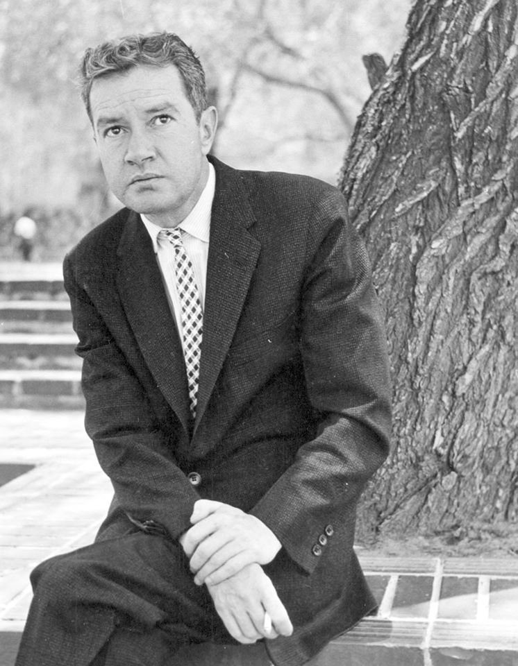 Este 7 de enero es el aniversario luctuoso número 36 de Juan Rulfo. Este 7 de enero es el aniversario luctuoso número 36 de Juan Rulfo.