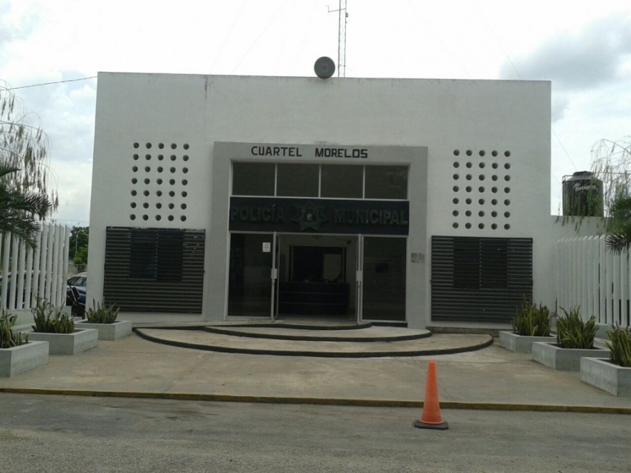 Los tres sujetos fueron controlados por la Policía Municipal; portaban armas con cartuchos útiles, además de drogas