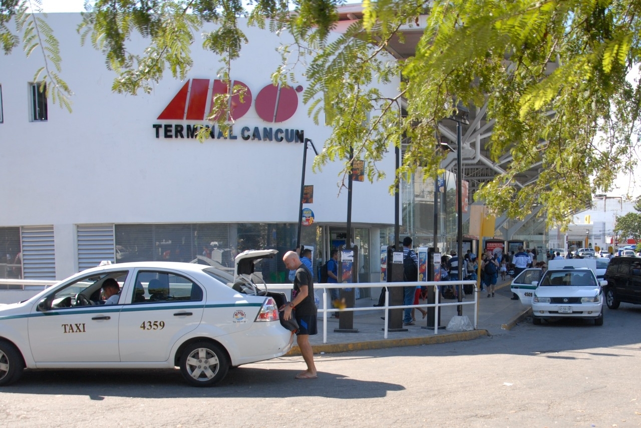 Sindicato de taxistas se lava las manos culpando al transporte público