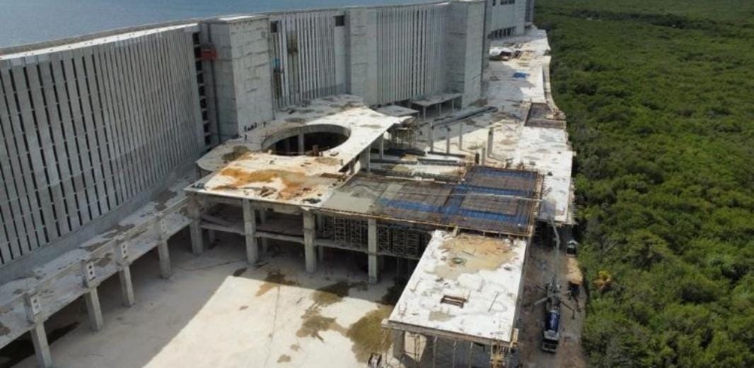 Tío y sobrino trabajaban como tablaroqueros en Cancún; en la imagen, arriba a la izquierda Tío y sobrino trabajaban como tablaroqueros en Cancún; en la imagen, arriba a la izquierda