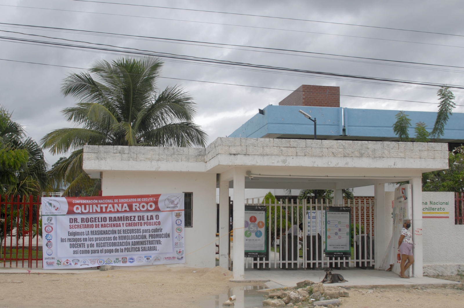 La Subdirectora del plantel de Cancún dijo que las negociaciones se habían buscado desde hace más de cinco meses, sin recibir una respuesta favorable