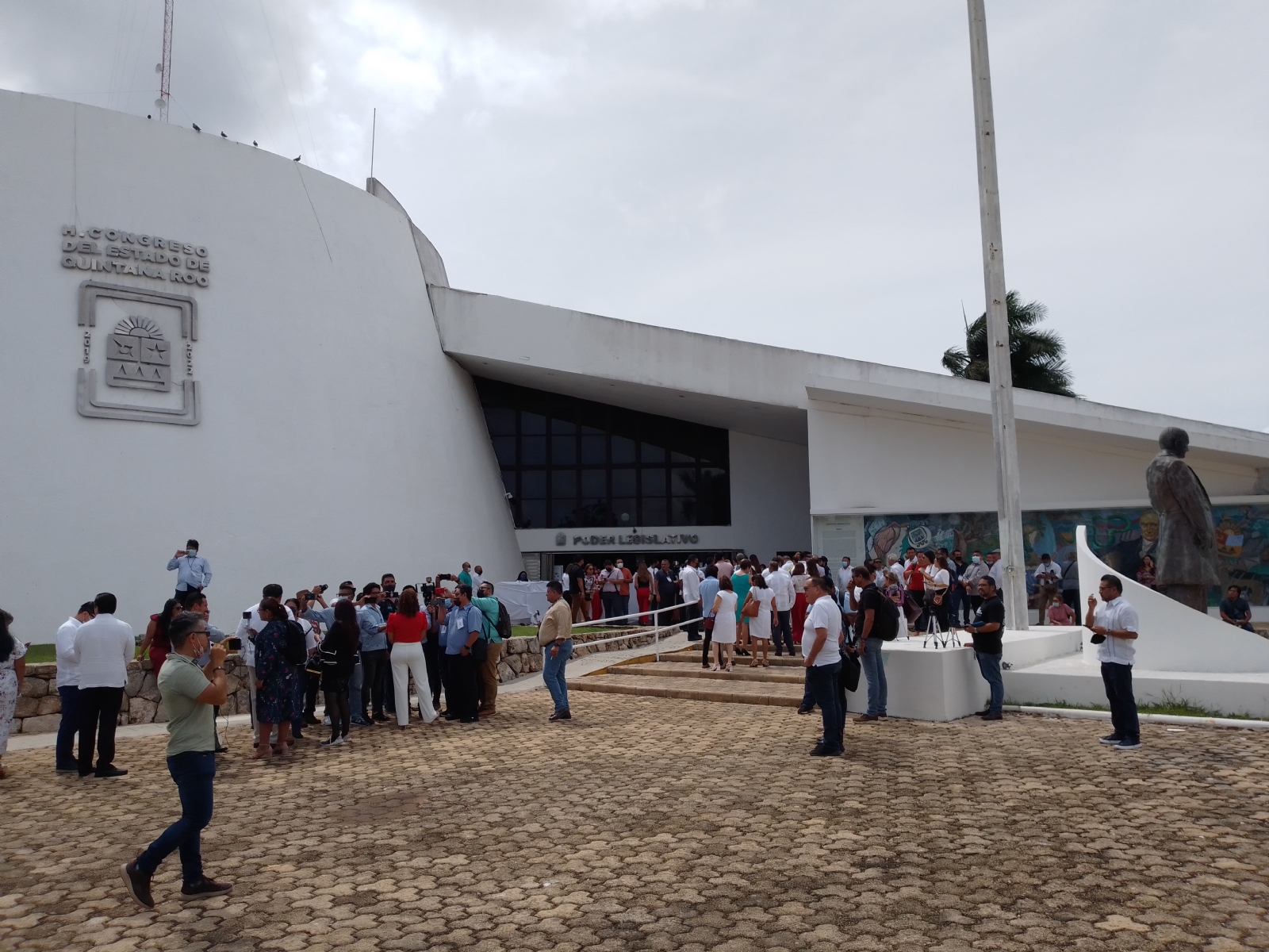 Están llevando a cabo análisis de decretos de otras Entidades como Puebla y Jalisco