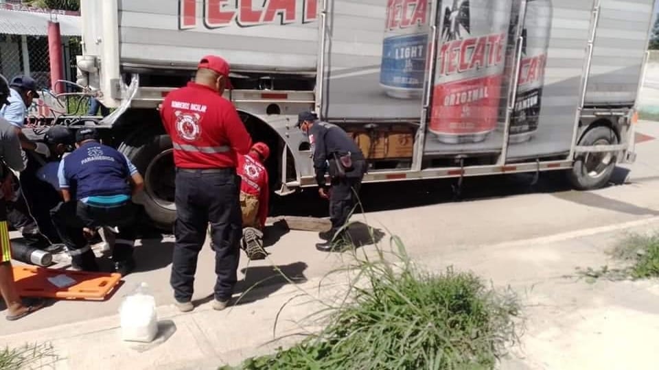 El motociclista fue arrollado en la avenida 11 con calle 18, de la colonia Gonzalo Guerrero El motociclista fue arrollado en la avenida 11 con calle 18, de la colonia Gonzalo Guerrero