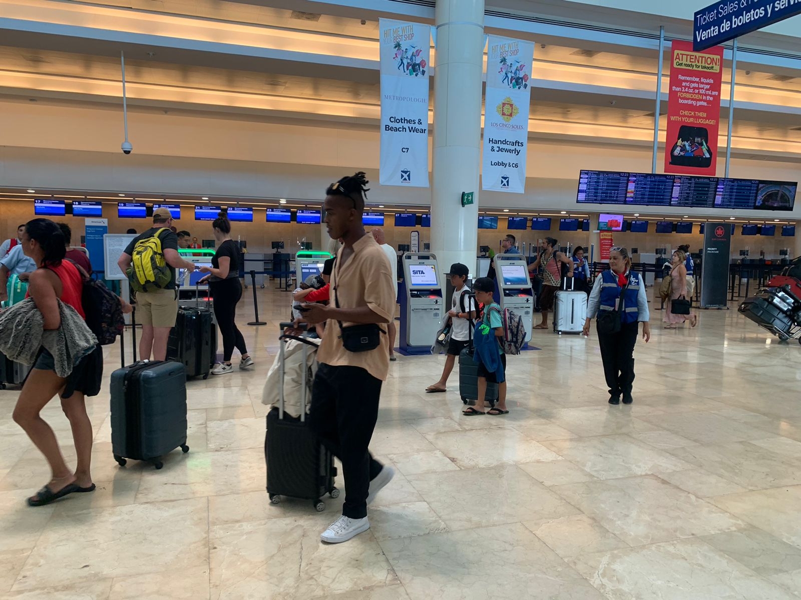 El vuelo estará operando dos veces a la semana durante octubre y noviembre
