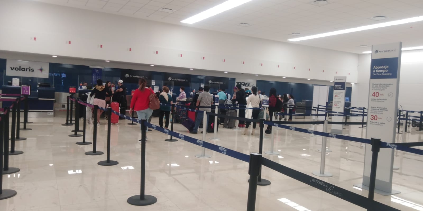 Las actividades en el Aeropuerto de Mérida comenzaron muy por la mañana, con el vuelo madrugador de la CDMX