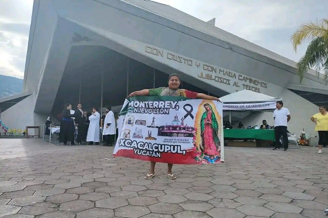 El antorchista salió de Tixcacalcupul el 4 de septiembre pasado, realizó un viaje de más de 2 mil kilómetros rumbo a Monterrey El antorchista salió de Tixcacalcupul el 4 de septiembre pasado, realizó un viaje de más de 2 mil kilómetros rumbo a Monterrey