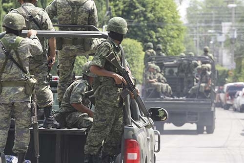 Ejército decomisa metanfetamina y un vehículo en Sonora Ejército decomisa metanfetamina y un vehículo en Sonora