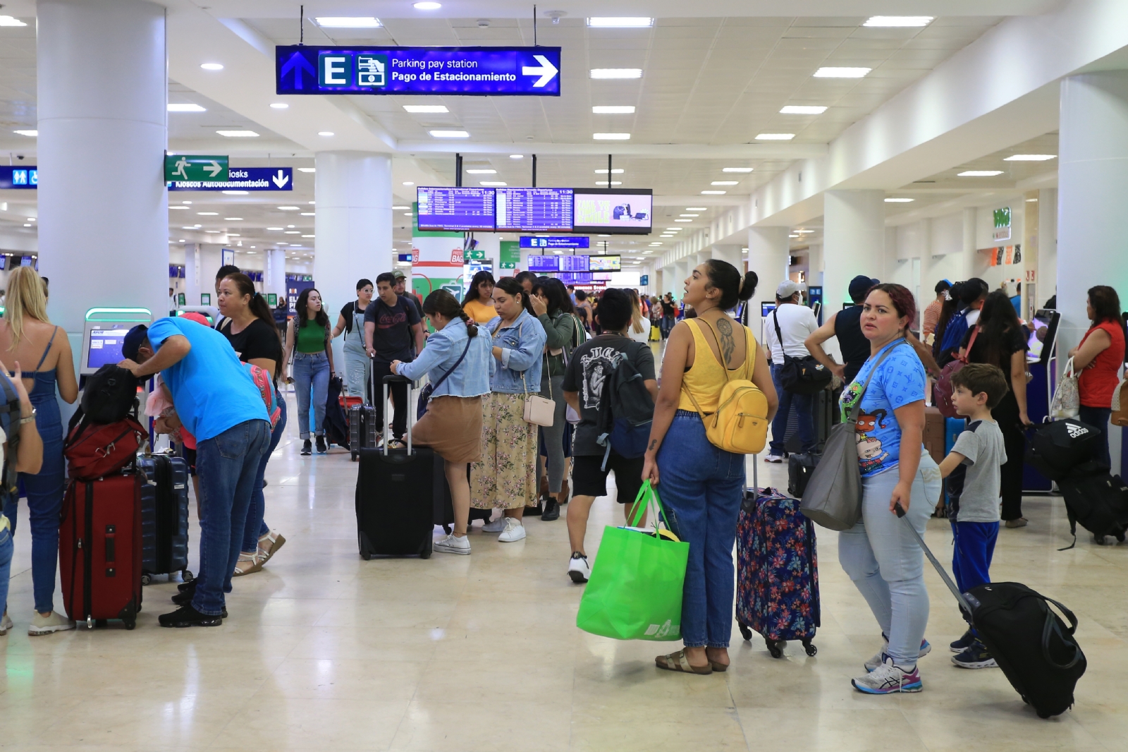 Migración requiere que la solicitud sea de manera presencial