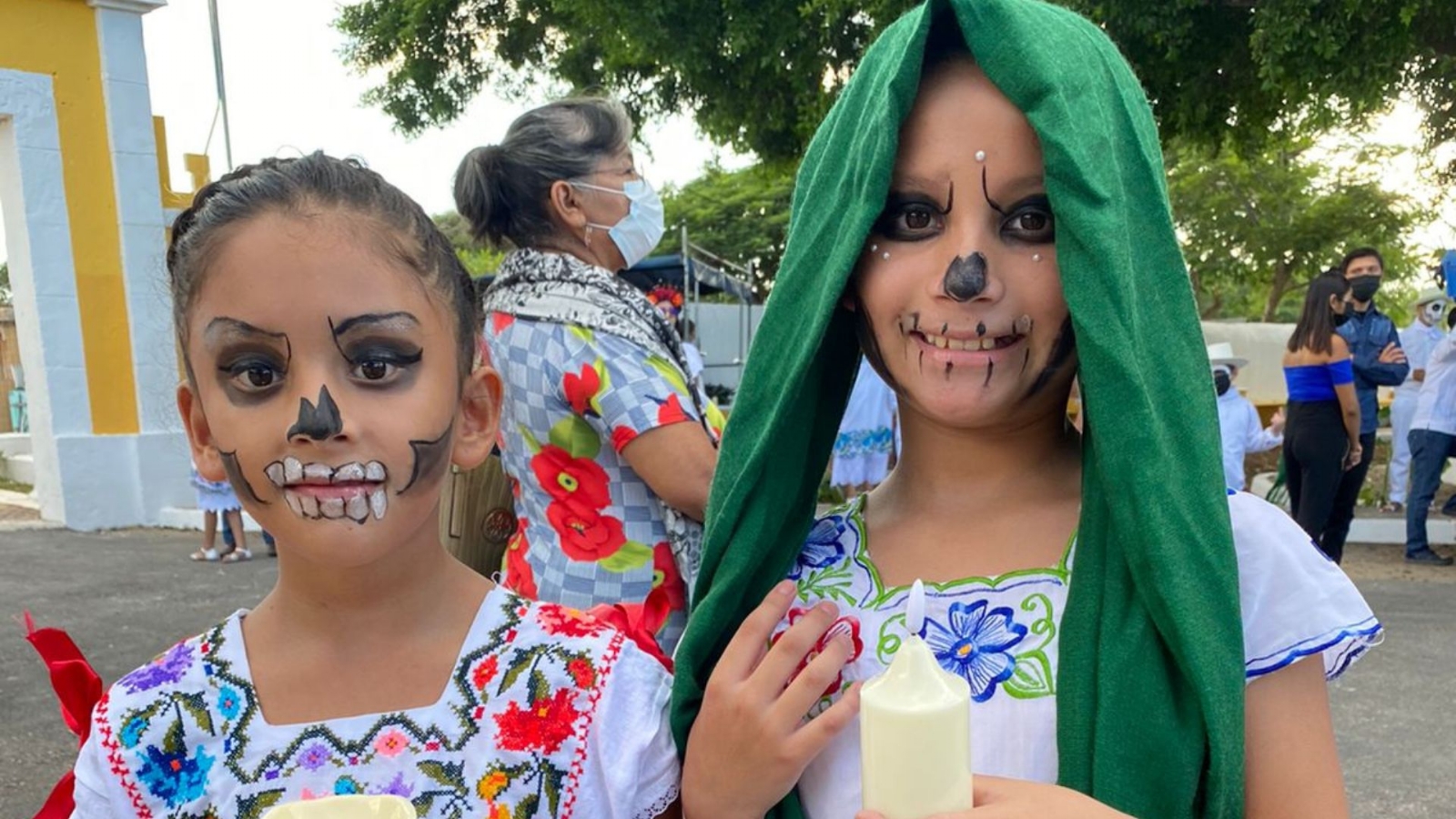 Los niños y niñas disfrutaron del Desfile de las Ánimas