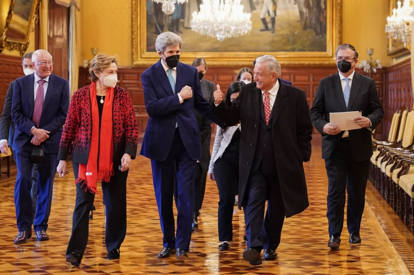 John Kerry y AMLO trataron temas sobre la generación de energías limpias