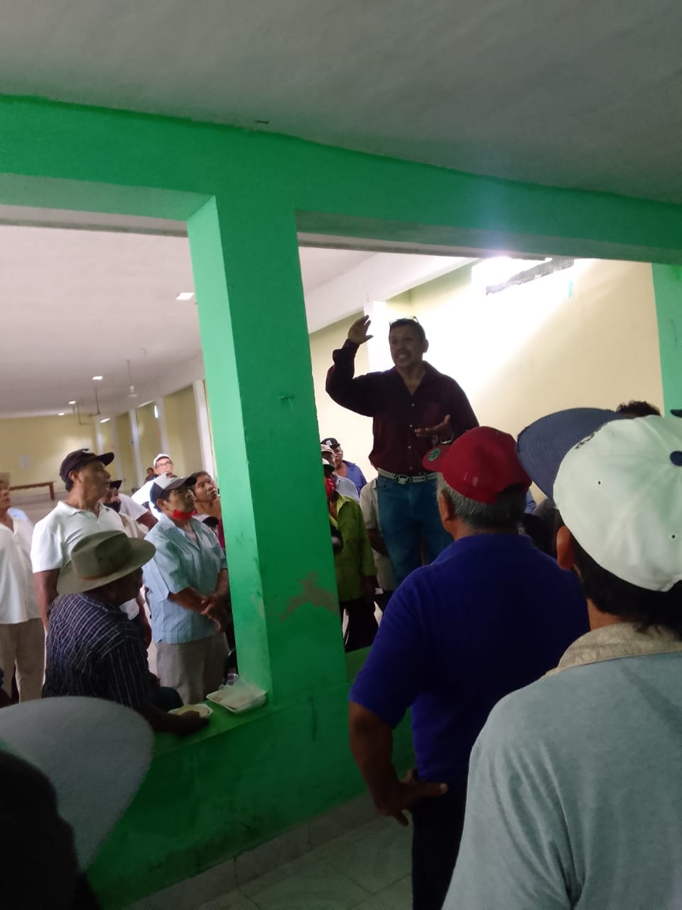 El nuevo líder aseguró que atendrá a los comisarios