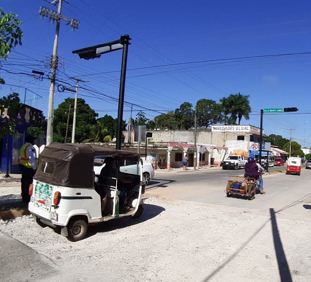 La vía quedó sin atención por parte de Obras Públicas de José María Morelos, por lo que afecta a los conductores de la zona