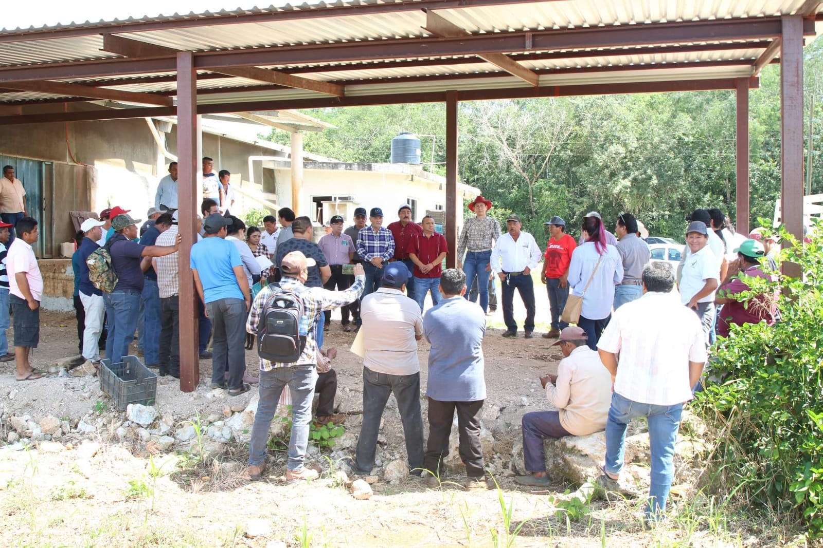 Campesinos de la Zona Maya de Q.Roo exigen reparación de caminos sacacosechas