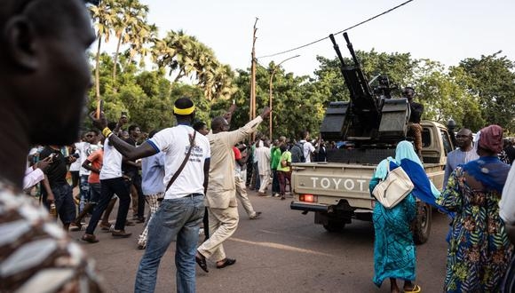 Suben a 15 los muertos en una emboscada en el este de Burkina Faso Suben a 15 los muertos en una emboscada en el este de Burkina Faso