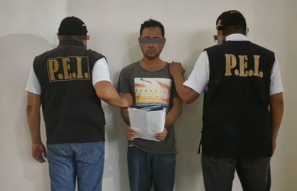 El hombre fue puesto a disposición de la Fiscalía de Yucatán El hombre fue puesto a disposición de la Fiscalía de Yucatán