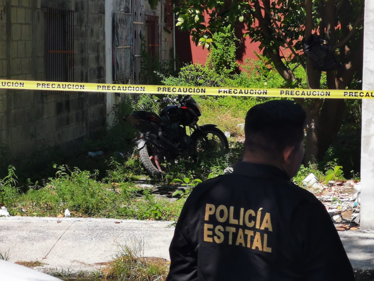 Autoridades acordonaron el área para las investigaciones Autoridades acordonaron el área para las investigaciones