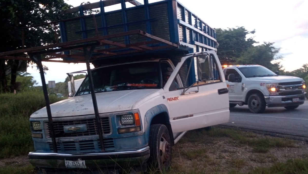 Accidente carretero deja una pareja lesionada en Escárcega Accidente carretero deja una pareja lesionada en Escárcega