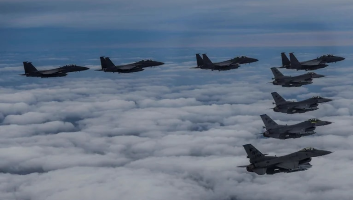 Corea del Norte realiza un ejercicio aéreo en plena tensión con Japón