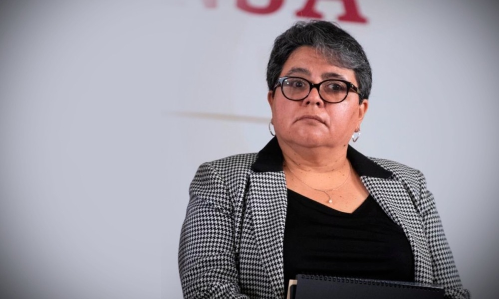 Hasta este día, la funcionaria se desempeñaba como directora del Sistema de Administración Tributaria (SAT).