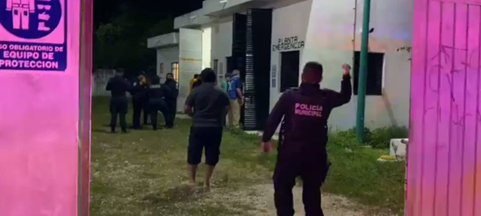 Tras varios minutos, el grupo armado se fue del lugar, ya que no encontró nada de valor