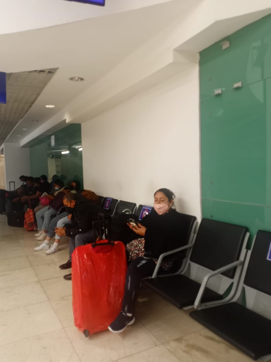 La pasajera aseguró que en su maleta tiene obsequios para sus familiares que viven en Cuba La pasajera aseguró que en su maleta tiene obsequios para sus familiares que viven en Cuba