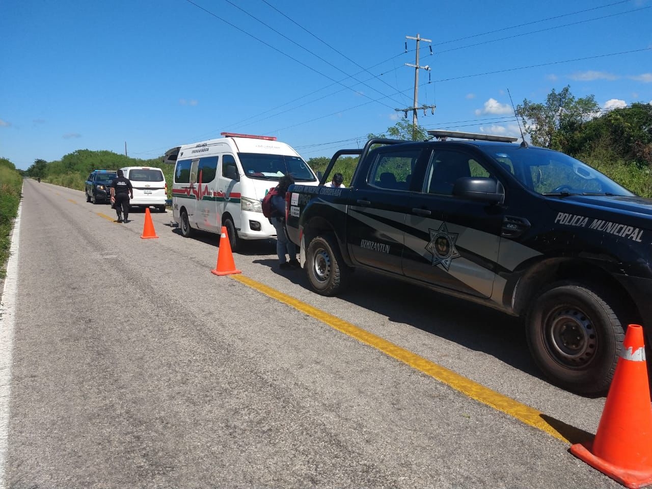 Los estudiantes fueron trasladados al IMSS de Motul Los estudiantes fueron trasladados al IMSS de Motul