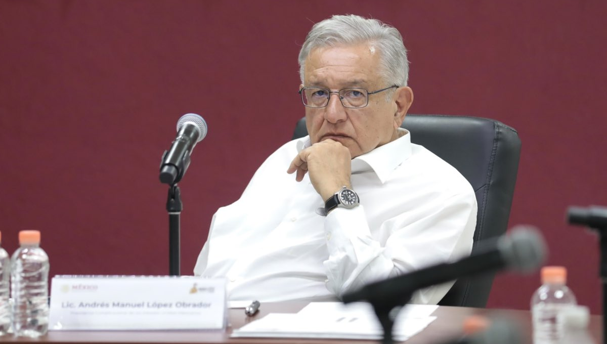 AMLO supervisa refinerías de Minatitlán y Dos Bocas; supervisa trabajos en ellas AMLO supervisa refinerías de Minatitlán y Dos Bocas; supervisa trabajos en ellas