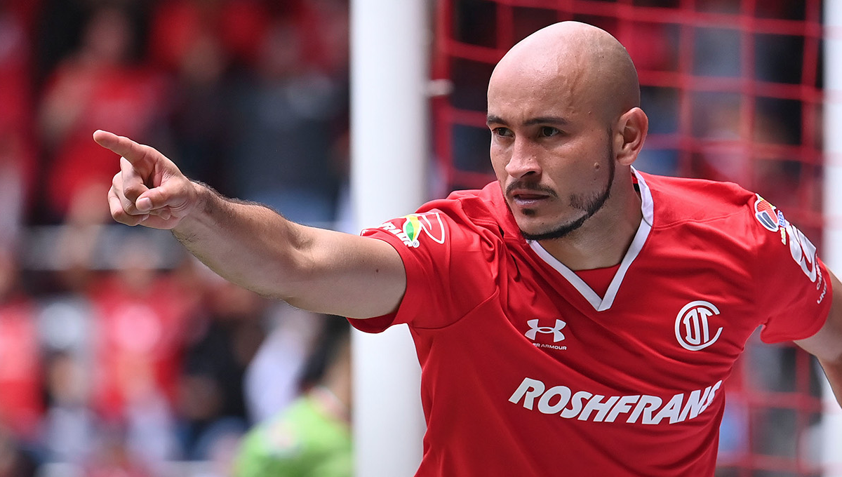 Un contundente Toluca golea al Juárez y avanza a los cuartos de final Un contundente Toluca golea al Juárez y avanza a los cuartos de final