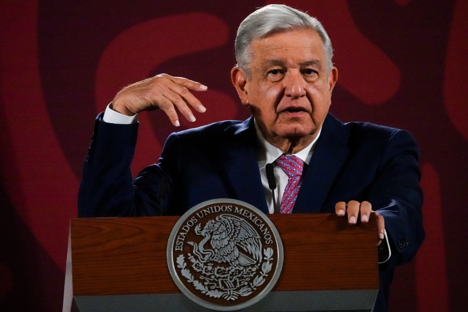 AMLO detalló que a raíz de la celebración por el Día de Muertos, suspenderá actividades oficiales y viajará a Palenque, Chiapas